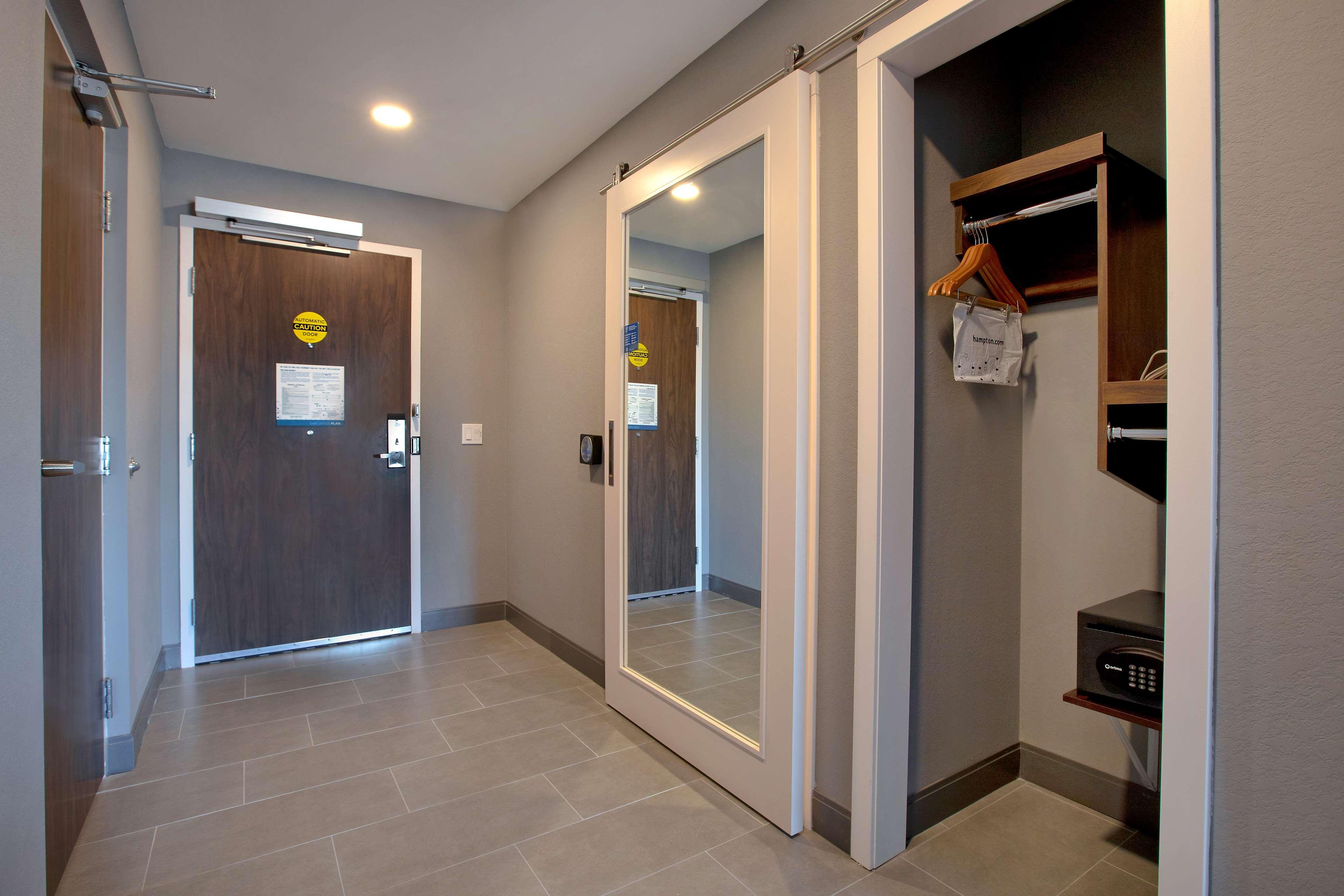 Hampton Inn & Suites Ottawa West, Ontario, Canada Ngoại thất bức ảnh