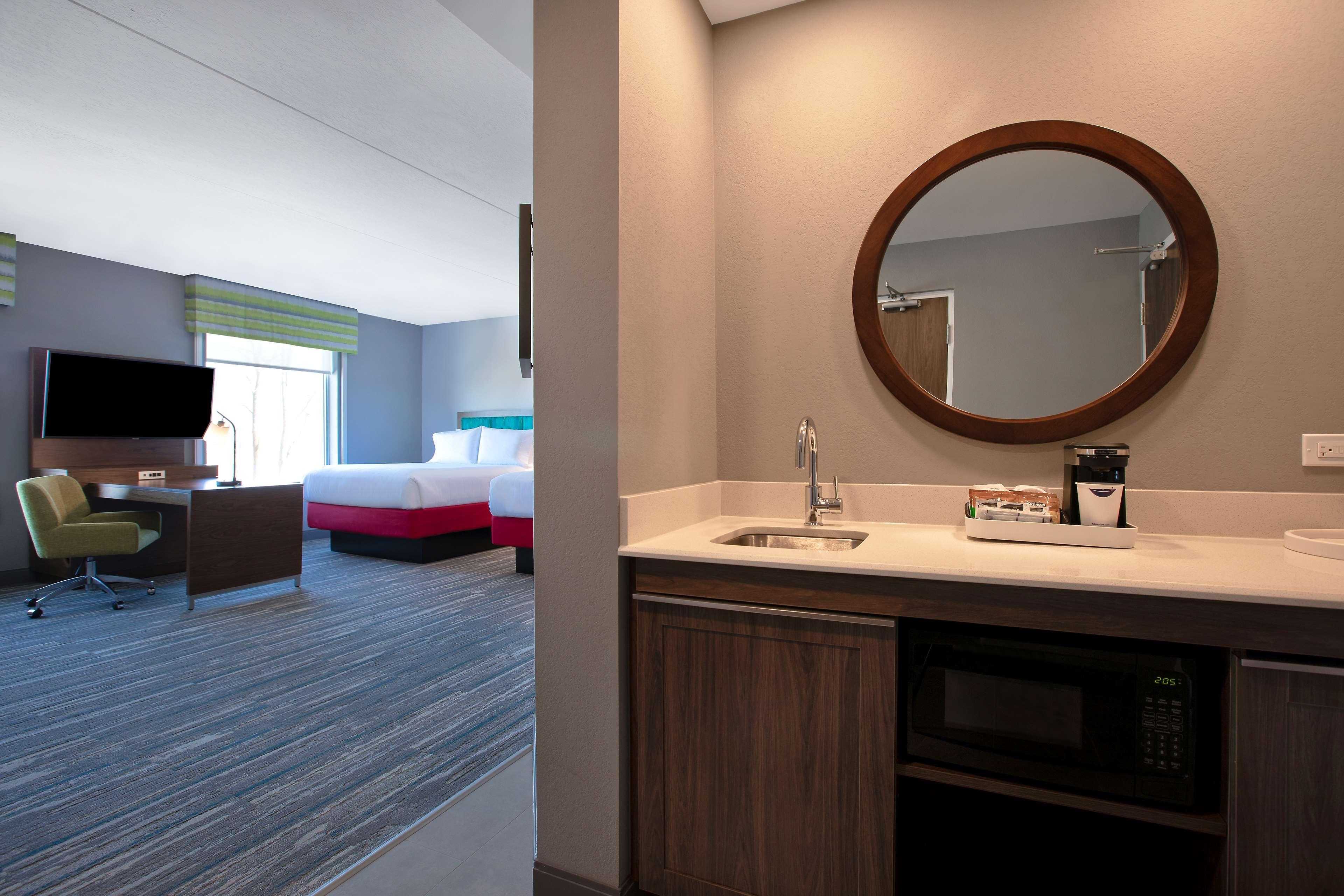 Hampton Inn & Suites Ottawa West, Ontario, Canada Ngoại thất bức ảnh