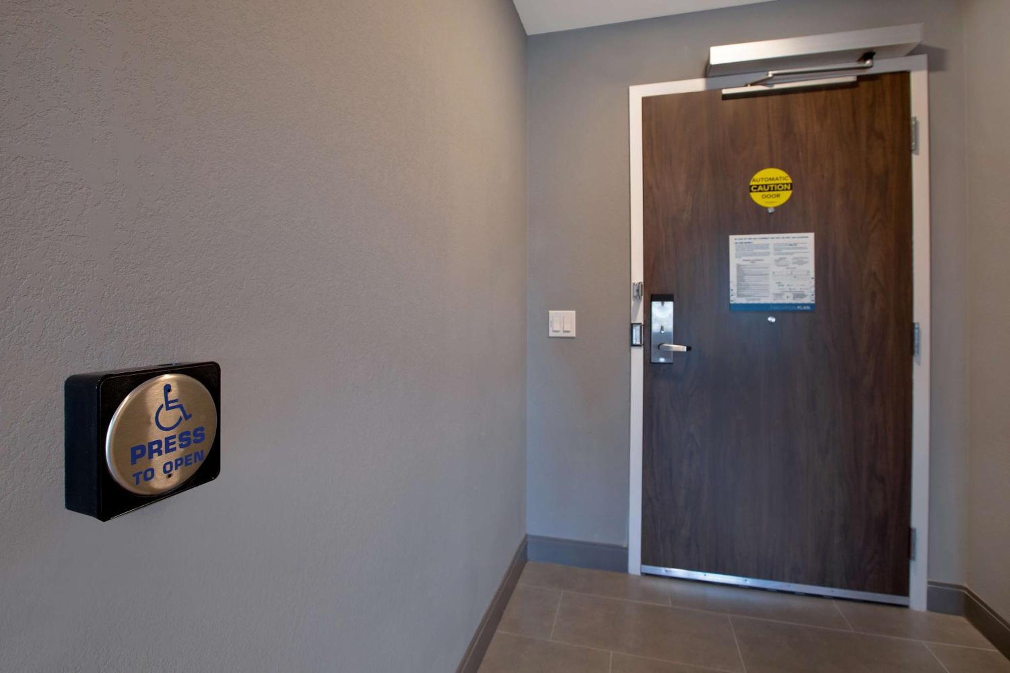 Hampton Inn & Suites Ottawa West, Ontario, Canada Ngoại thất bức ảnh